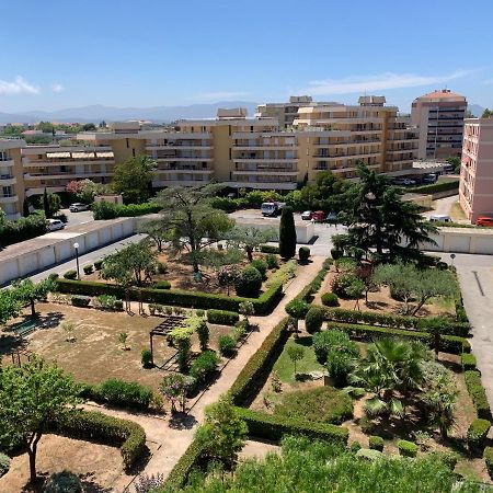 L'Appart Frejus Plage Exterior photo